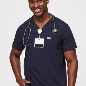 Men's Navy Leon™ - Three-Pocket Scrub Top - M / Navy